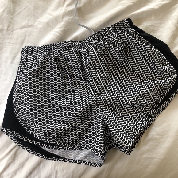 Nike shorts - Picture 1 of 1